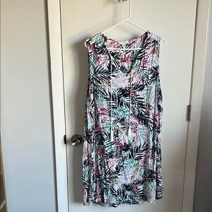 beachlunchlounge Tropical Leaf Maxi Dress in Mint, Black & Pink